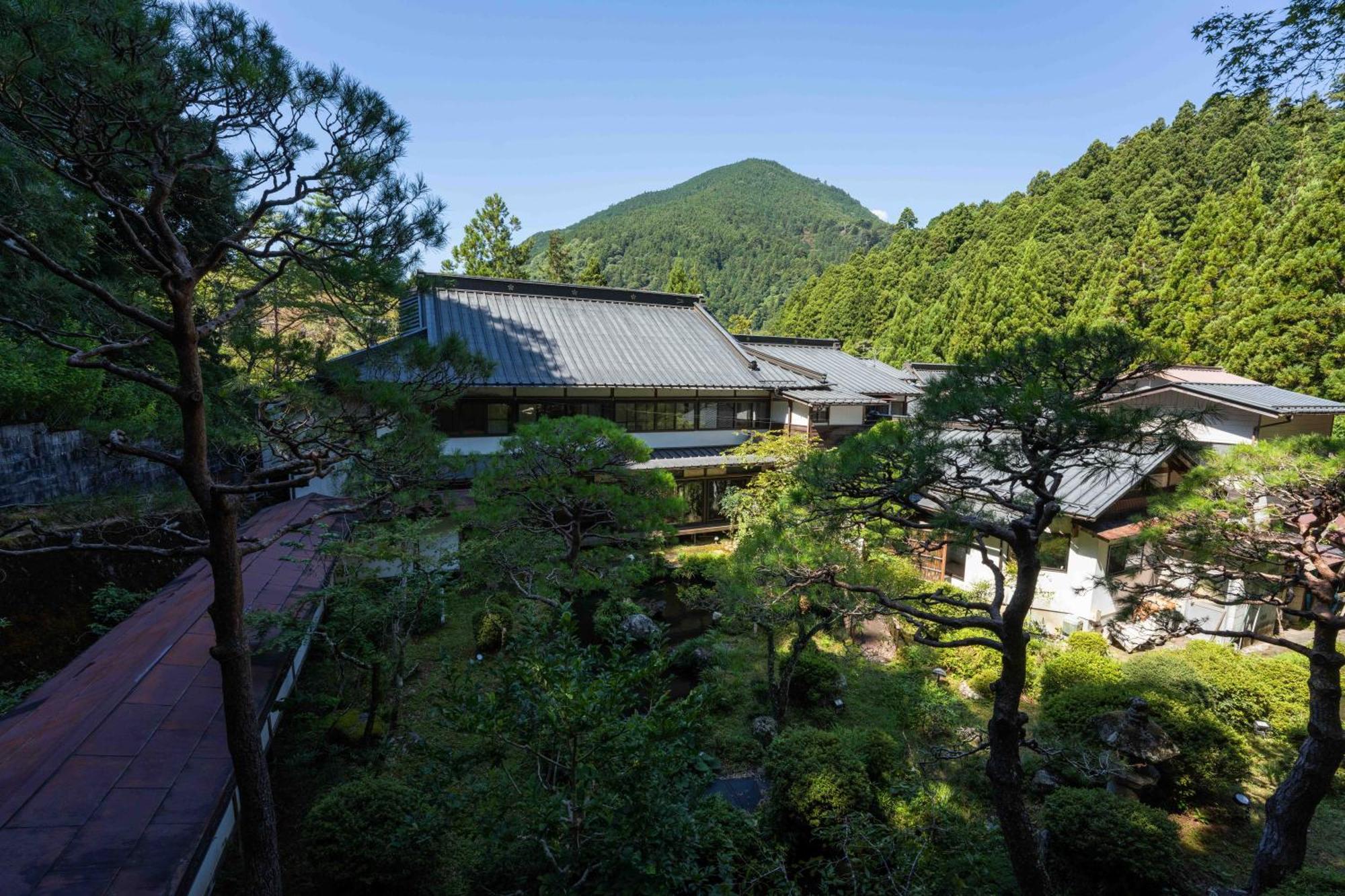 Temple Lodging Shukubo Kakurinbo Minobu Eksteriør billede