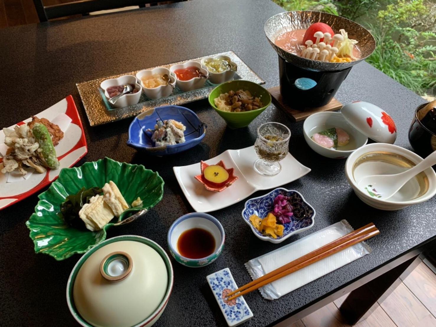 Temple Lodging Shukubo Kakurinbo Minobu Eksteriør billede