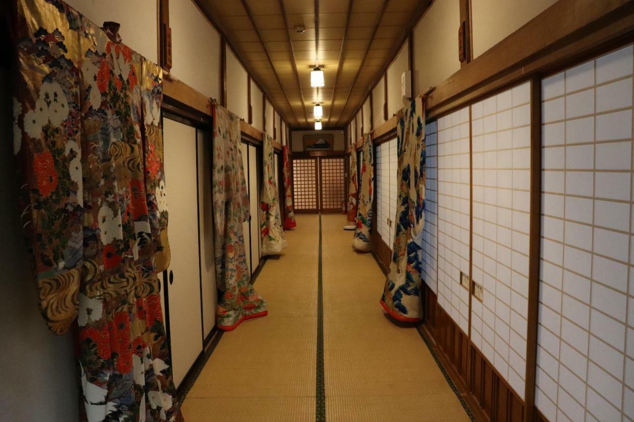 Temple Lodging Shukubo Kakurinbo Minobu Eksteriør billede
